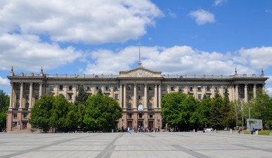 Триває робота щодо забезпечення реалізації місцевих житлових програм